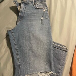 Good American Light Blue Distressed rip knee Ankle Jeans